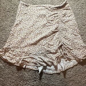⚡️super adorable chetah print skit, size xs⚡️